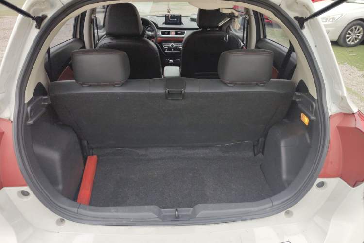 Used Haval H1 2016 Revised Version Blue Badge 1.5L Manual Luxury Edition
