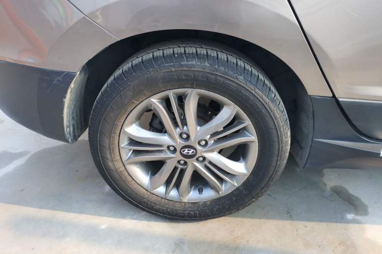 Used Hyundai ix35 2013 2.0L Automatic Two-Wheel Drive Smart GLS China IV Standard
