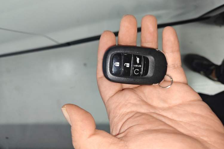 Used Honda CR-V 2023 240TURBO Two-Wheel Drive Deluxe Edition 7 Seats
