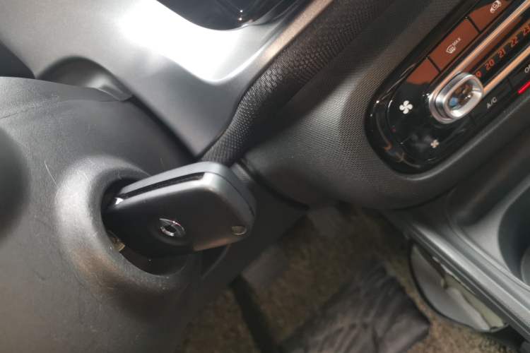 Used  fortwo 2019 0.9T 66kW Hardtop Wind Power Edition China VI
