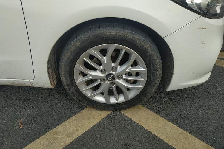 Used Kia K3S 2014 1.6L Manual GLS
