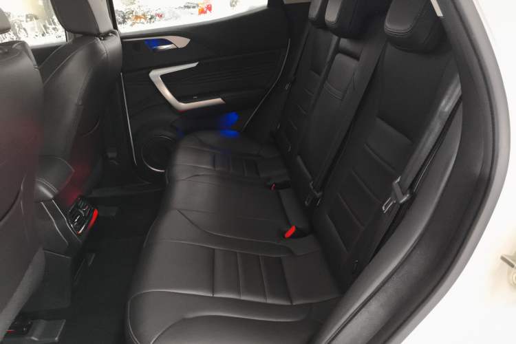 Used Wey VV5 2021 1.5T Two-Wheel Drive Smart Pioneer
