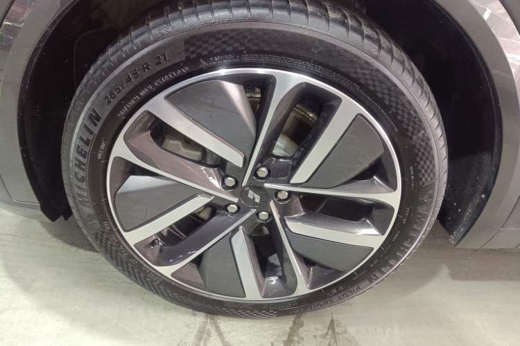 Used Li Auto L9 2024 Ultra Model
