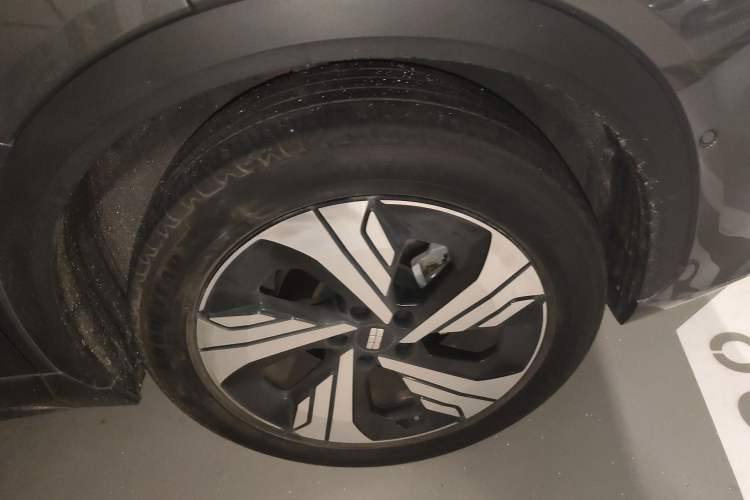 Used  E5 2024 530km Starship Edition
