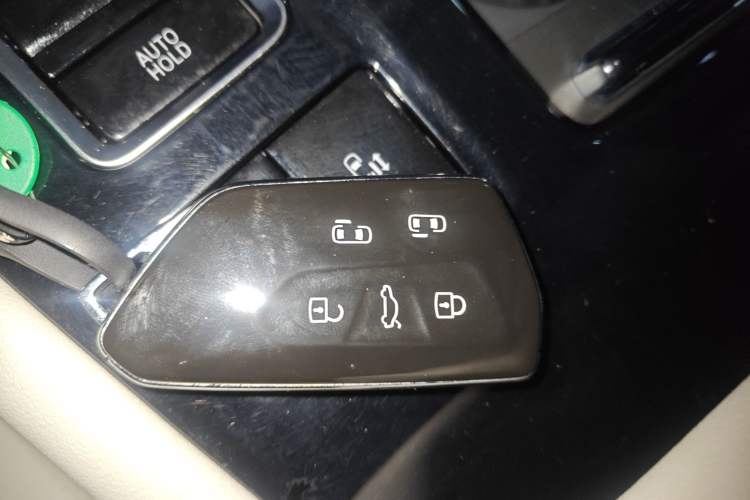 Used Volkswagen Viloran 2022 380TSI Prestige Edition