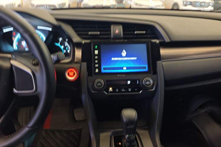 Used Honda Civic 2021 HATCHBACK 220TURBO CVT New Trendsetter