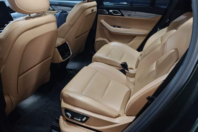 Used Lynk & Co 09 EM-P 2024 2.0TD EM-P Four-Wheel Drive ULTRA Six-Seater