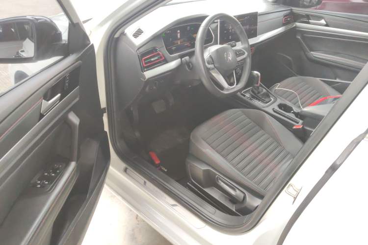 Used Volkswagen Lavida 2024 300TSI DSG Starry Sky Deluxe Edition