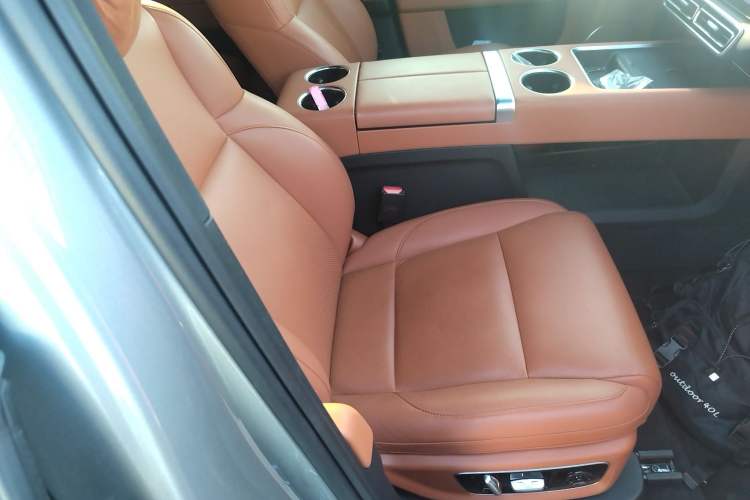 Used Li Auto L8 2023 Pro Model
