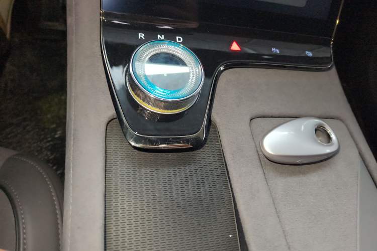 Used VOYAH PASSION 2023 Four-Wheel Drive Long-Range Version