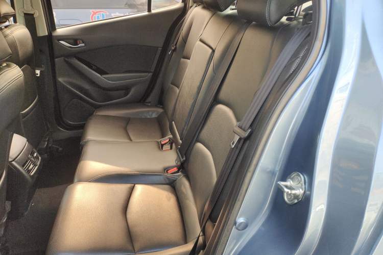 Used Mazda Mazda 3 Axela 2017 Sedan 1.5L Automatic Luxury Model Emission Standard China V
