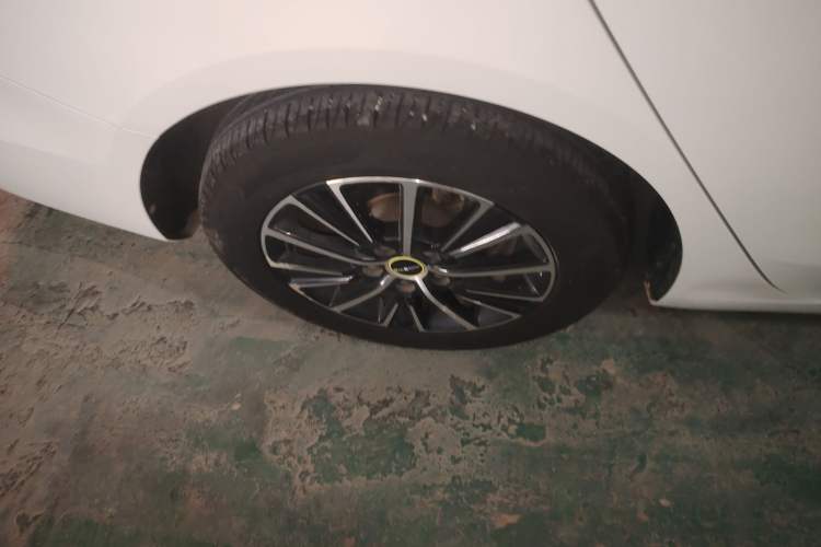 Used Roewe i5 2021 1.5L CVT Platinum Edition