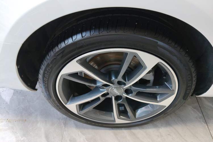 Used Audi A4L 2022 40 TFSI Fashion Dynamic Model
