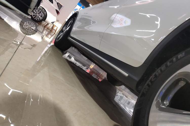 Used Mercedes-Benz GLC 2017 GLC 260 4MATIC Luxury Model
