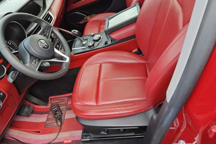 Used Alfa Romeo Stelvio 2017 2.0T 200HP Elite Edition
