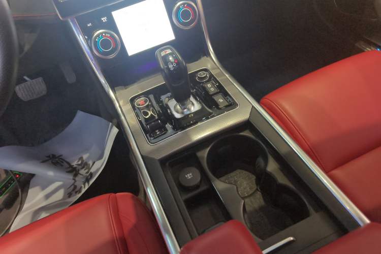 Used Jaguar XEL 2020 2.0T 200 PS R-DYNAMIC S Advanced Sport Edition
