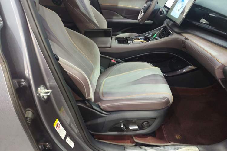 Used BYD Frigate 07 2023 DM-i 100KM Prestige Model
