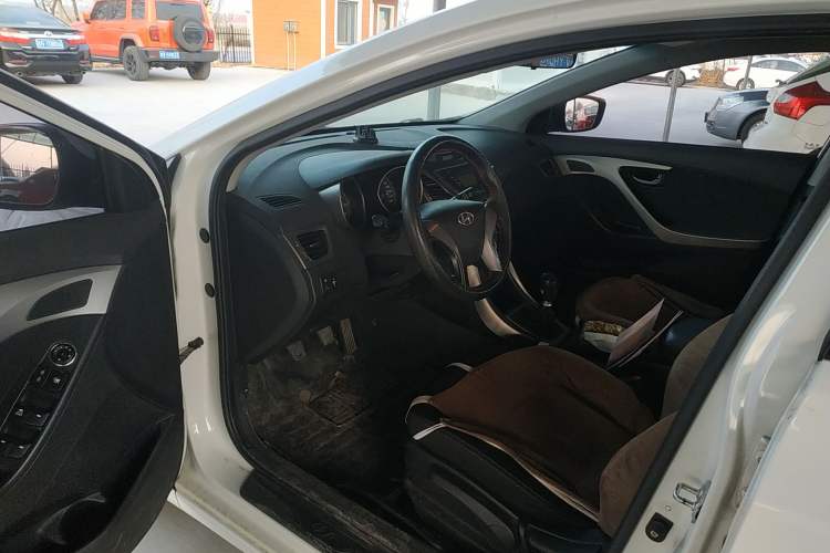 Used Hyundai Elantra 2012 1.6L Manual Fashion Edition
