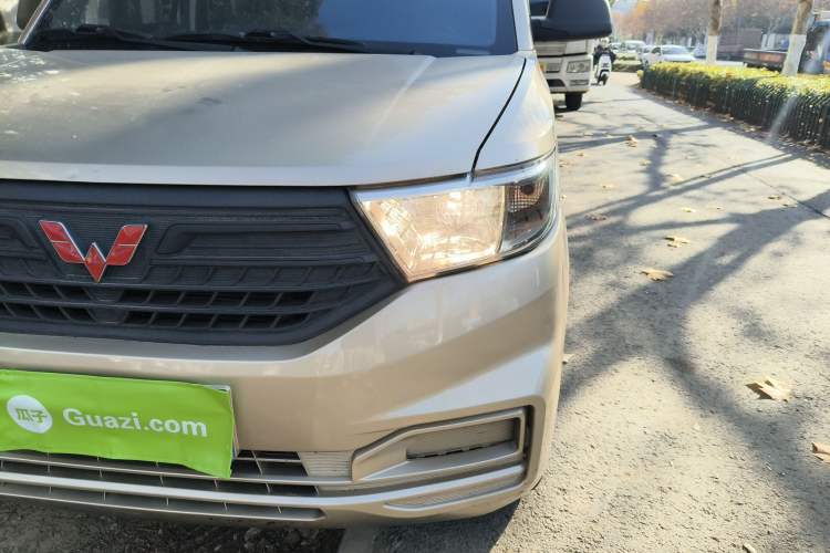 Used Wuling Hongguang V 2022 1.5L Jingqu Edition Electric-Assist LAR
