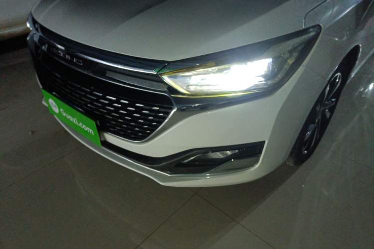 Used BAIC Beijing U7 2019 1.5T CVT New Smart Version China VI Emission Standard
