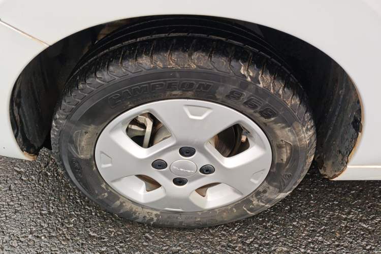 Used Roewe Clever 2021 302 km New Four-Seater Super-Efficient Version
