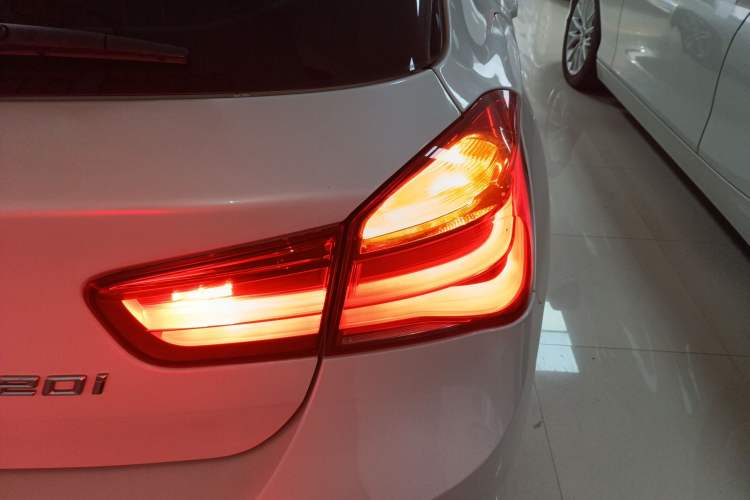 Used BMW 1 Series 2015 120i Sport Design Package
