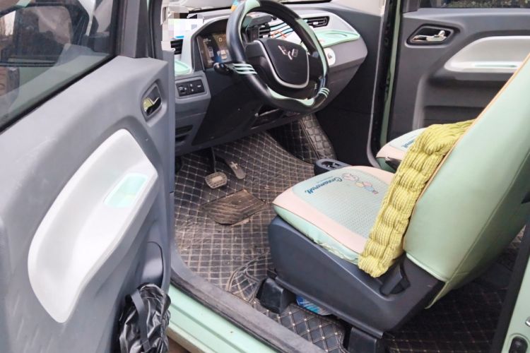 Used Wuling Hongguang MINIEV 2022 Macaron Fashion Model Lithium Iron Phosphate
