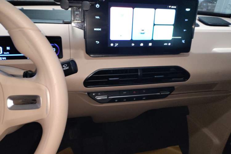 Used Geely Galaxy Panda 2023 Panda Mini 200km Endurance Bear