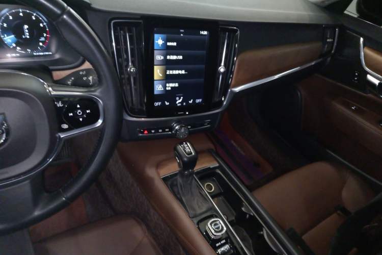 Used Volvo S90 2019 T5 Zhiyuan Edition
