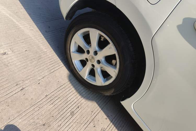 Used Nissan Tiida 2011 1.6L CVT Comfort Model
