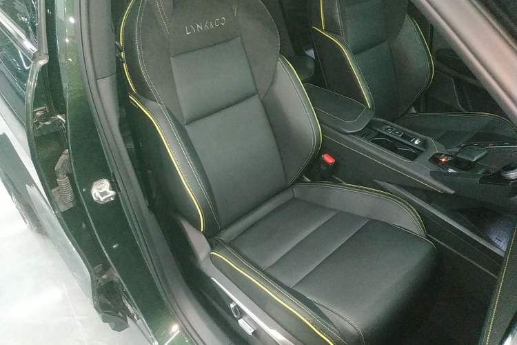 Used Lynk & Co 06 2023 Remix 1.5T Hero
