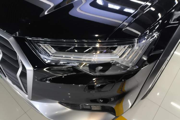 Used Audi A6 (Import) 2021 allroad quattro Explorer 55 TFSI Prestige Off-Road Model