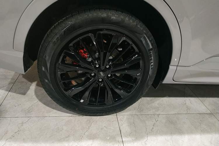 Used Ford Escape 2024 EcoBoost 245 Four-Wheel Drive ST-Line Pro Trim
