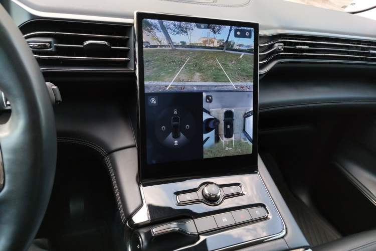 Used Nio ES8 2020 415 km Signature Edition 6-Seater Version
