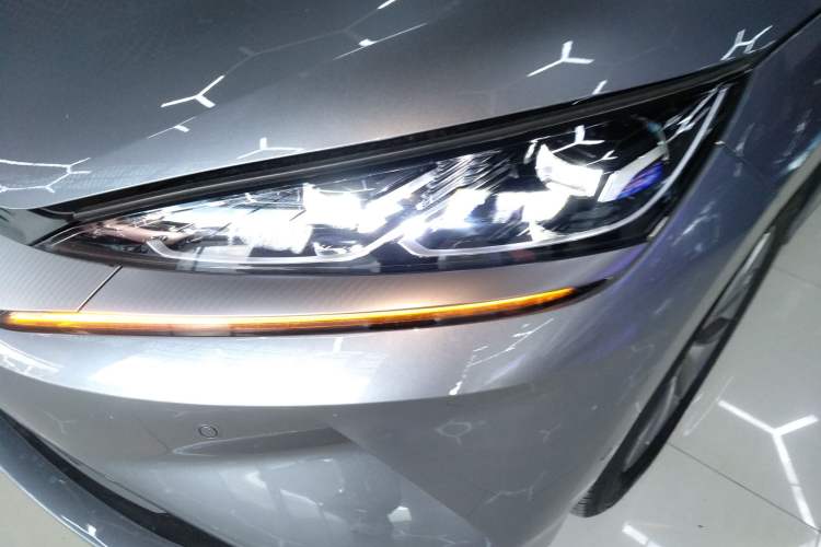 Used BYD Qin L 2025 EV 545KM Beyond Version
