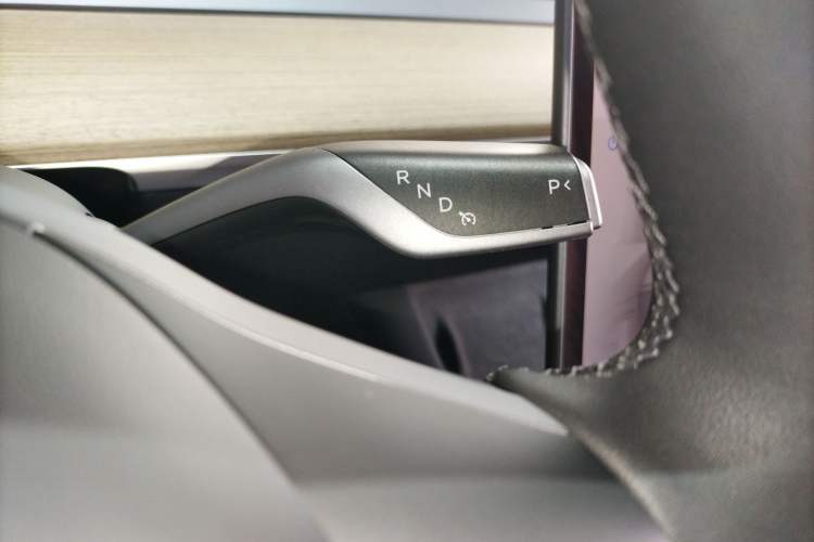 Used Tesla Model Y 2022 Rear-Wheel-Drive Version
