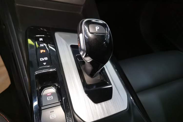 Used MG 5 2021 300TGI DCT Elegant Luxury Edition
