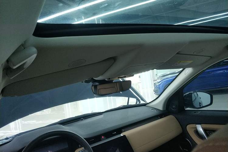 Used Land Rover Discovery Sport 2025 249 PS Performance Tech Edition
