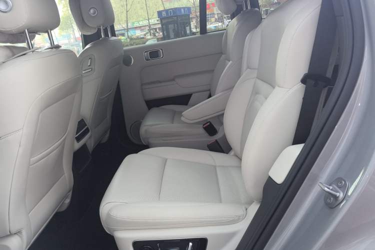 Used Li Auto L8 2023 Pro Model
