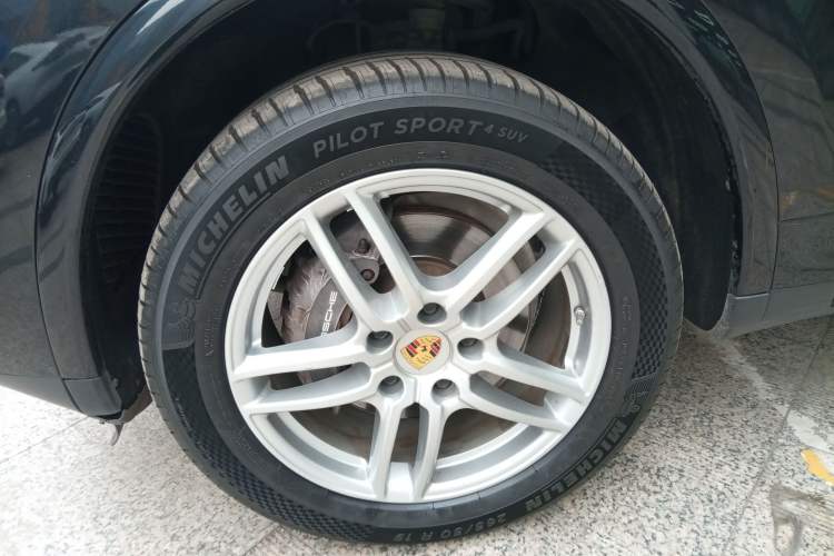 Used Porsche Cayenne 2016 Cayenne Platinum Edition 3.0T
