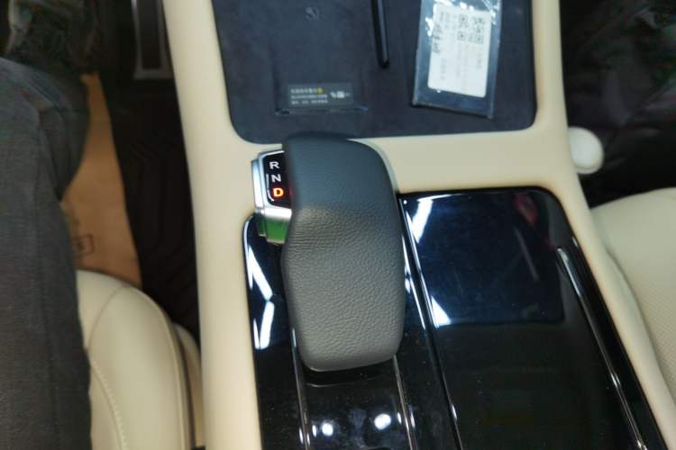 Used Hima AITO M7 2024 1.5T Rear-Drive Plus Version 5 Seats
