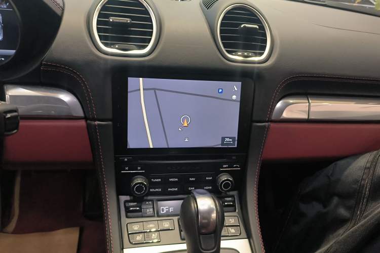 Used Porsche 718 2022 Cayman 2.0T
