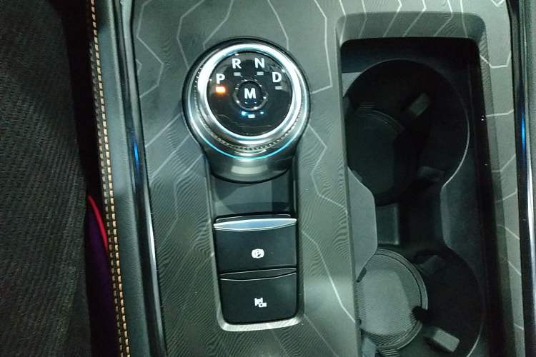 Used Ford Explorer 2024 2.3T EcoBoost Kunlun Peak Edition 7-Seater
