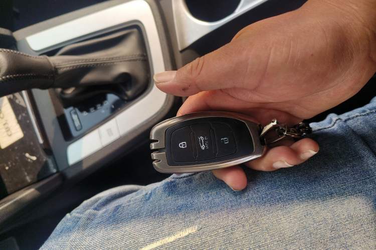 Used Hyundai Elantra 2016 1.6L Automatic ZhiXuan – Elite Version
