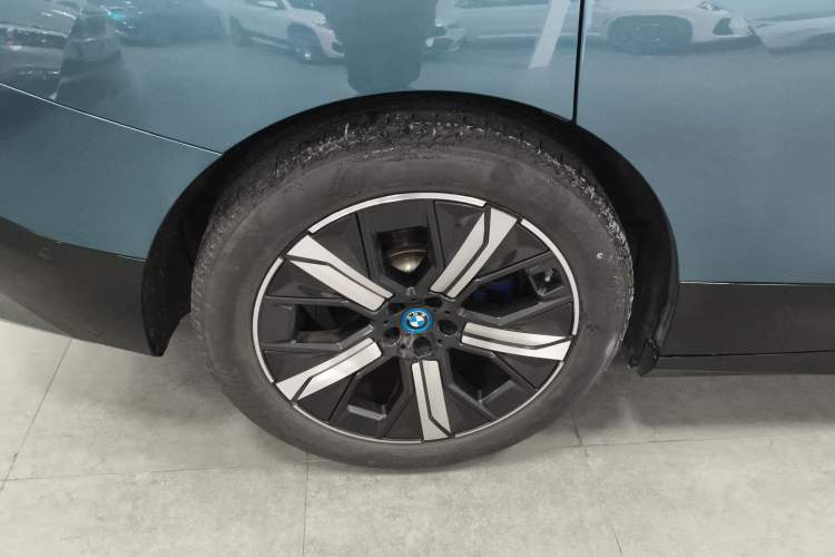 Used BMW iX 2022 xDrive40
