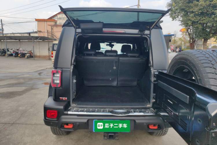 Used  BJ40 2024 2.0D Blade Hero Glory Edition
