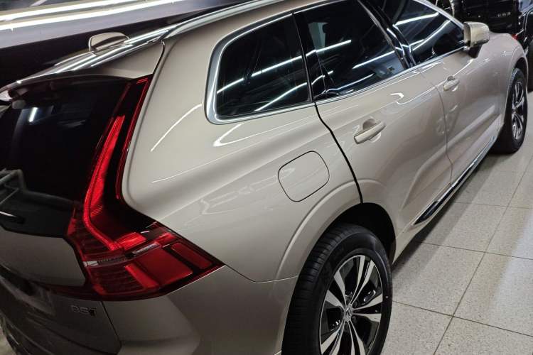 Used Volvo XC60 2024 B5 4x4 Smart Luxury Edition
