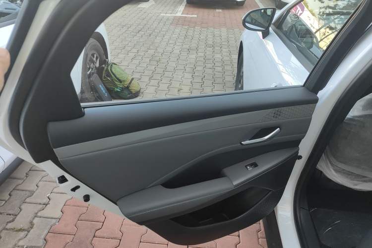 Used BYD Qin PLUS 2025 DM-i Smart Drive 55KM Leading Model
