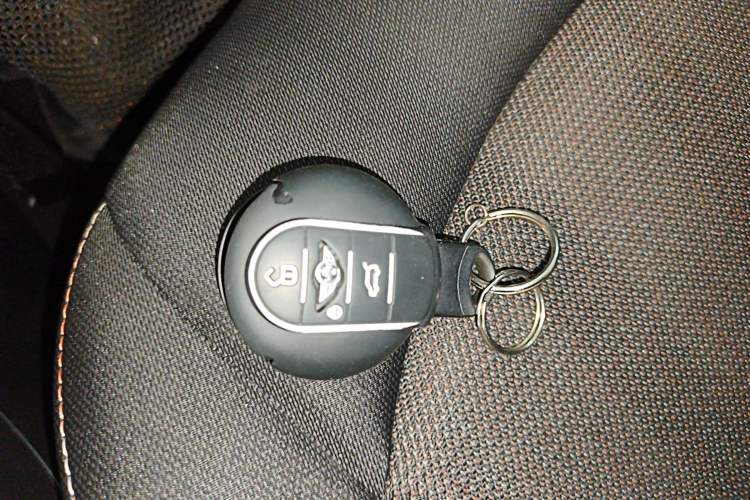 Used  MINI 2016 1.2T ONE Pioneer Edition
