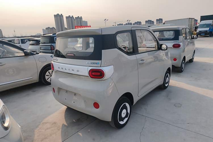 Used Wuling Hongguang MINIEV 2024 3rd Generation 215km Youth Edition
